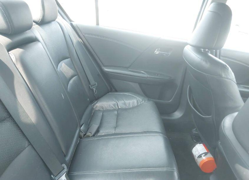 Photo 8 of 2015 Honda Accord EX-L V-6 (VIN 1HGCR3F81FA026533)