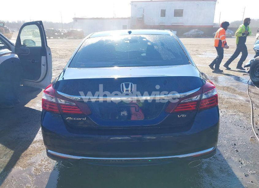 Photo 16 of 2016 Honda Accord EX-L V-6 (VIN 1HGCR3F81GA002461)