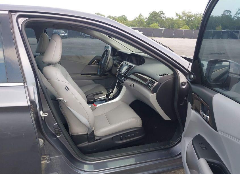 Photo 5 of 2017 Honda Accord EX-L V6 (VIN 1HGCR3F81HA029368)