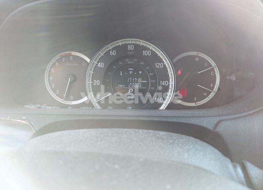 Photo 7 of 2017 Honda Accord EX-L V6 (VIN 1HGCR3F81HA033419)