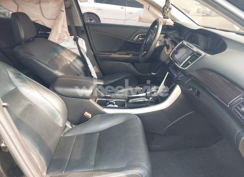 Photo 5 of 2017 Honda Accord EX-L V6 (VIN 1HGCR3F81HA039172)