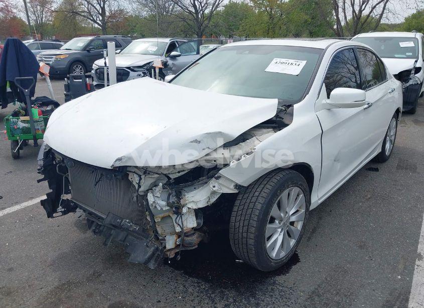 Photo 2 of 2013 Honda Accord EX-L V-6 (VIN 1HGCR3F82DA023198)