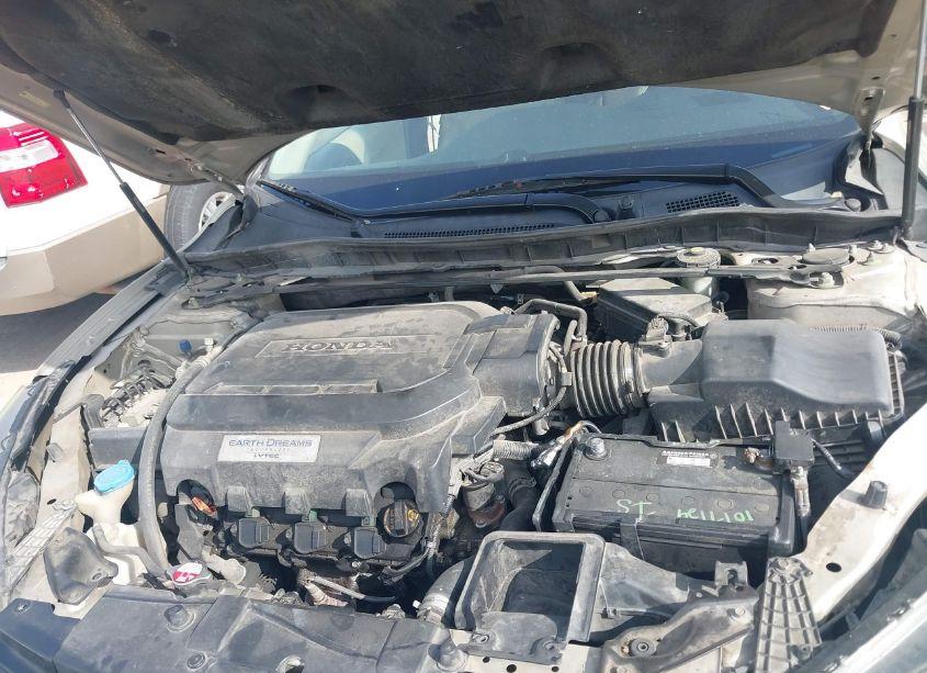 Photo 10 of 2013 Honda Accord EX-L V-6 (VIN 1HGCR3F82DA030684)