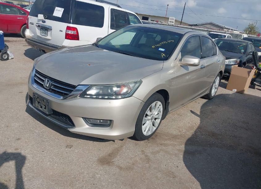 Photo 2 of 2013 Honda Accord EX-L V-6 (VIN 1HGCR3F82DA030684)
