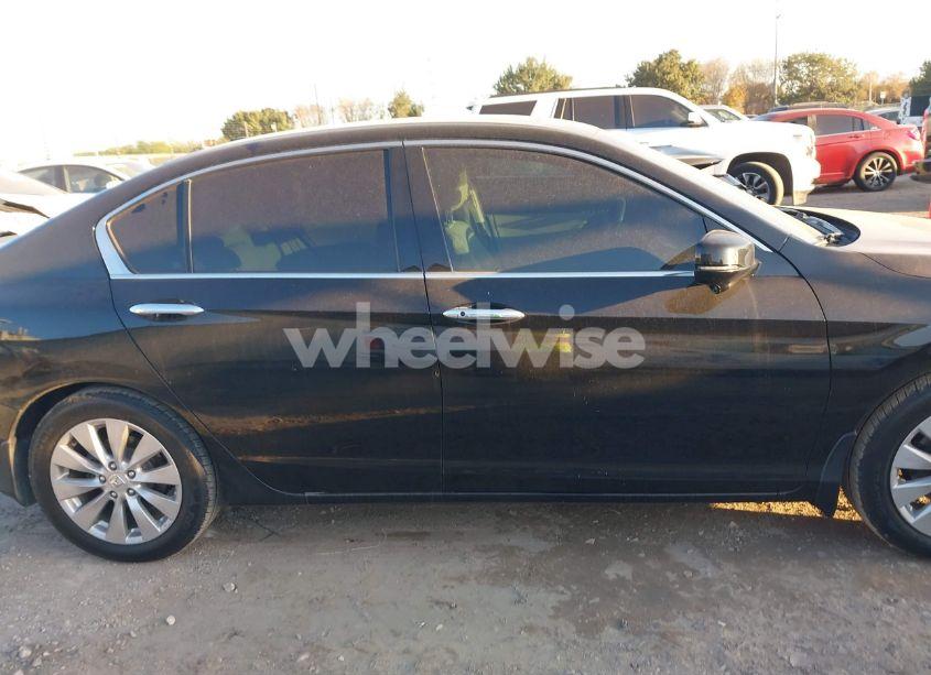 Photo 13 of 2013 Honda Accord EX-L V-6 (VIN 1HGCR3F82DA034198)