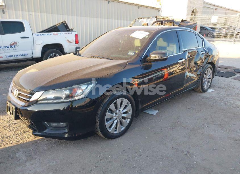 Photo 2 of 2013 Honda Accord EX-L V-6 (VIN 1HGCR3F82DA034198)