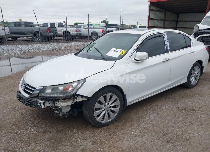 Photo 2 of 2013 Honda Accord EX-L V-6 (VIN 1HGCR3F82DA034430)