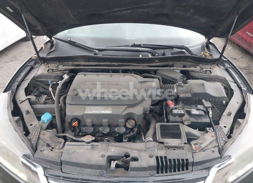 Photo 10 of 2013 Honda Accord EX-L V-6 (VIN 1HGCR3F82DA041023)