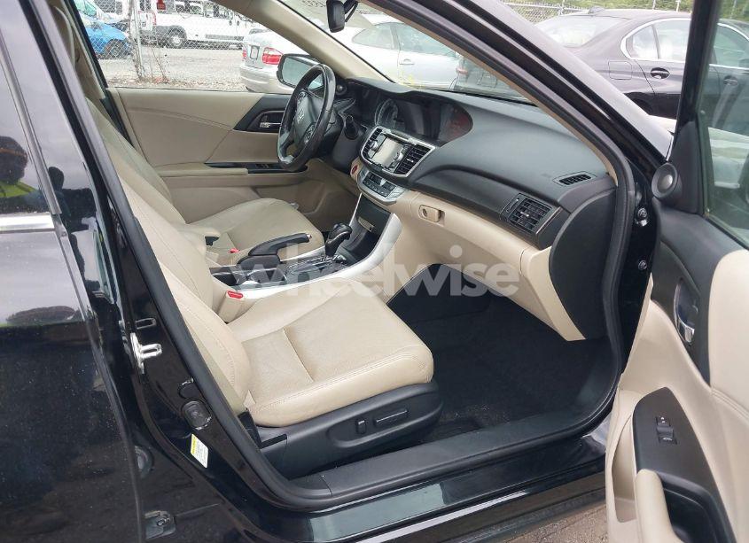 Photo 5 of 2013 Honda Accord EX-L V-6 (VIN 1HGCR3F82DA041023)