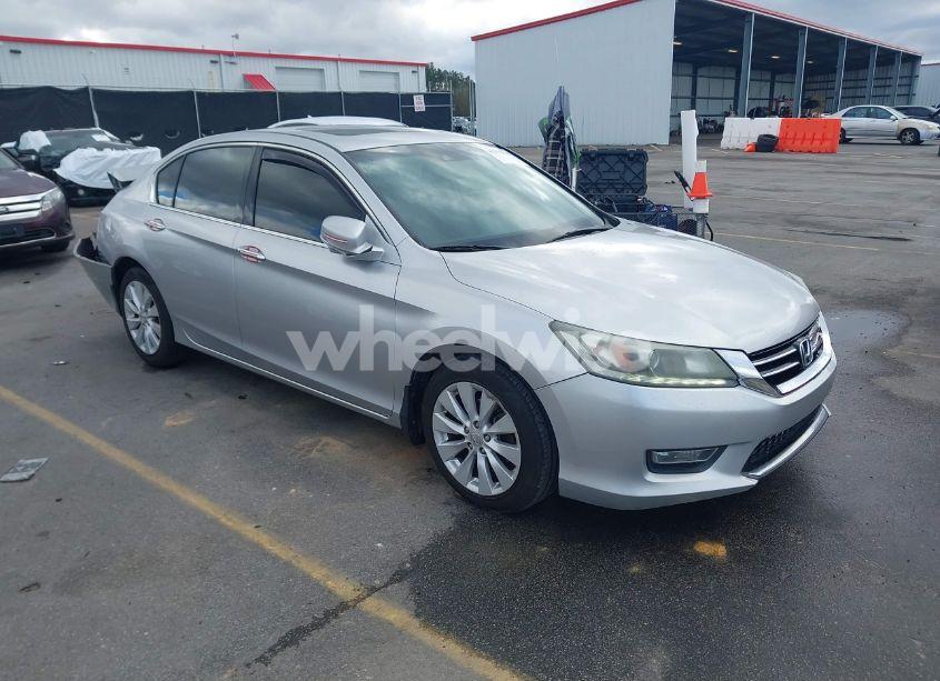 2013 Honda Accord EX-L V-6 (VIN 1HGCR3F82DA042883) main photo