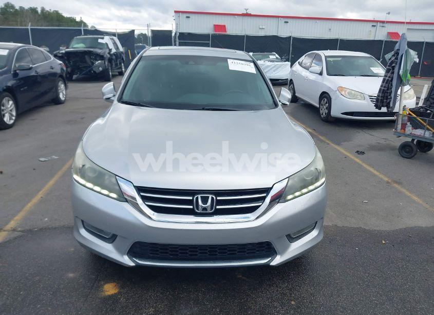 Photo 12 of 2013 Honda Accord EX-L V-6 (VIN 1HGCR3F82DA042883)