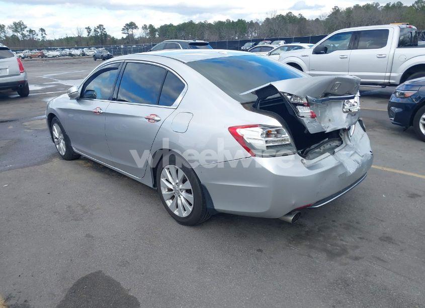 Photo 3 of 2013 Honda Accord EX-L V-6 (VIN 1HGCR3F82DA042883)