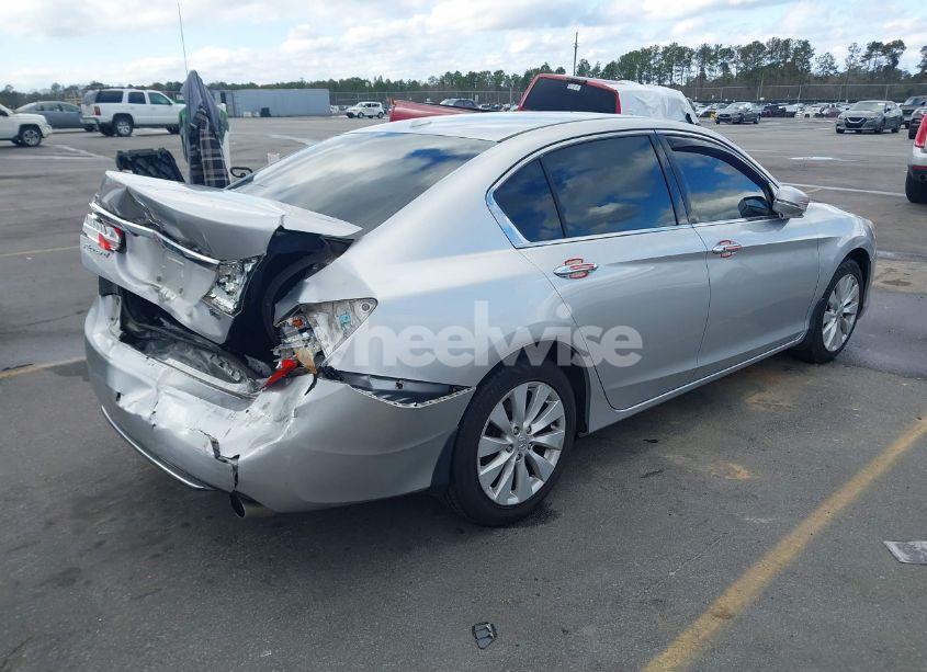 Photo 4 of 2013 Honda Accord EX-L V-6 (VIN 1HGCR3F82DA042883)