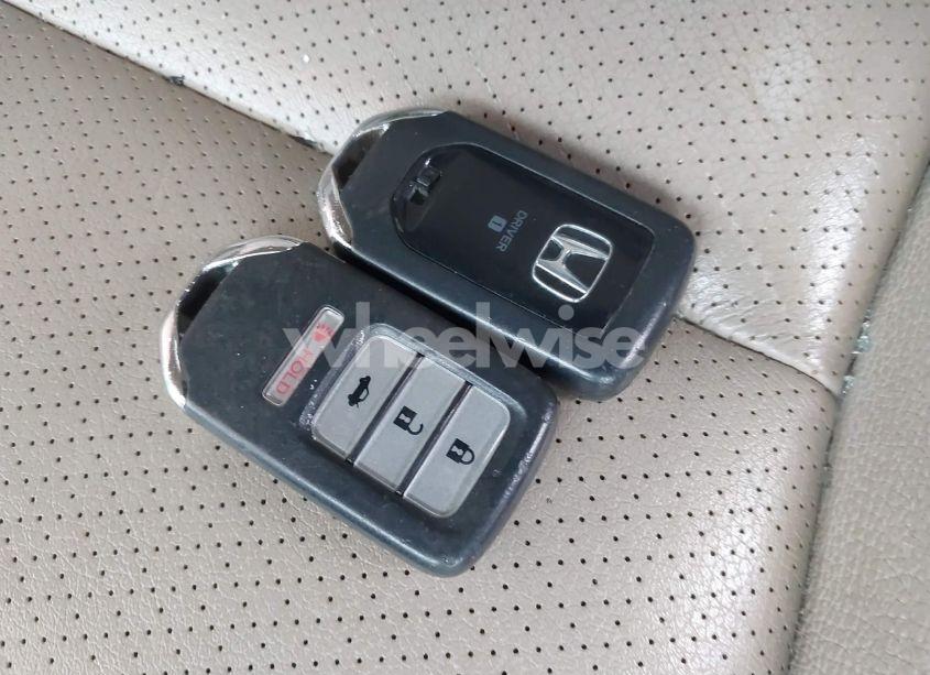 Photo 11 of 2014 Honda Accord EX-L V-6 (VIN 1HGCR3F82EA003440)