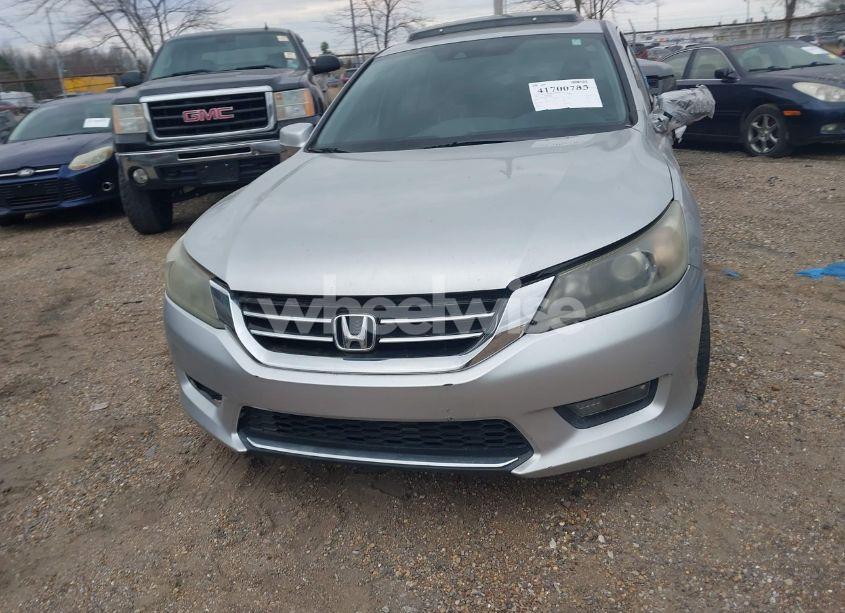 Photo 11 of 2014 Honda Accord EX-L V-6 (VIN 1HGCR3F82EA003521)