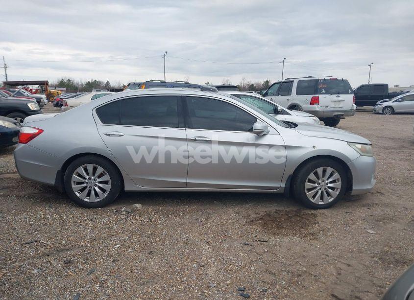 Photo 12 of 2014 Honda Accord EX-L V-6 (VIN 1HGCR3F82EA003521)