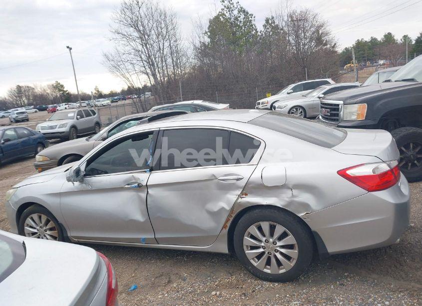 Photo 13 of 2014 Honda Accord EX-L V-6 (VIN 1HGCR3F82EA003521)