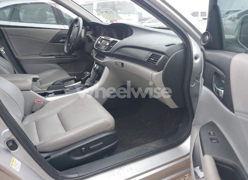 Photo 5 of 2014 Honda Accord EX-L V-6 (VIN 1HGCR3F82EA003521)