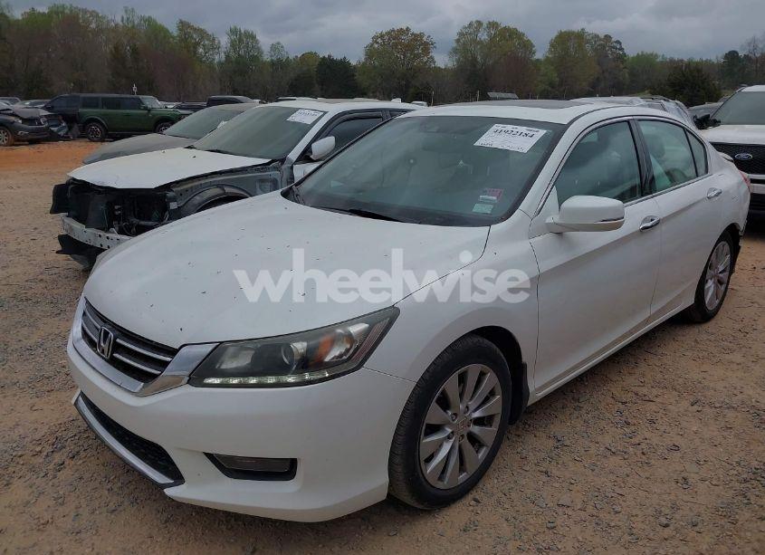Photo 2 of 2014 Honda Accord EX-L V-6 (VIN 1HGCR3F82EA013515)