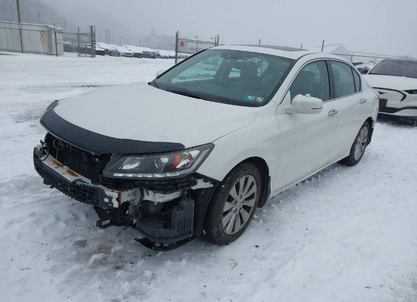 Photo 2 of 2015 Honda Accord EX-L V-6 (VIN 1HGCR3F82FA006260)