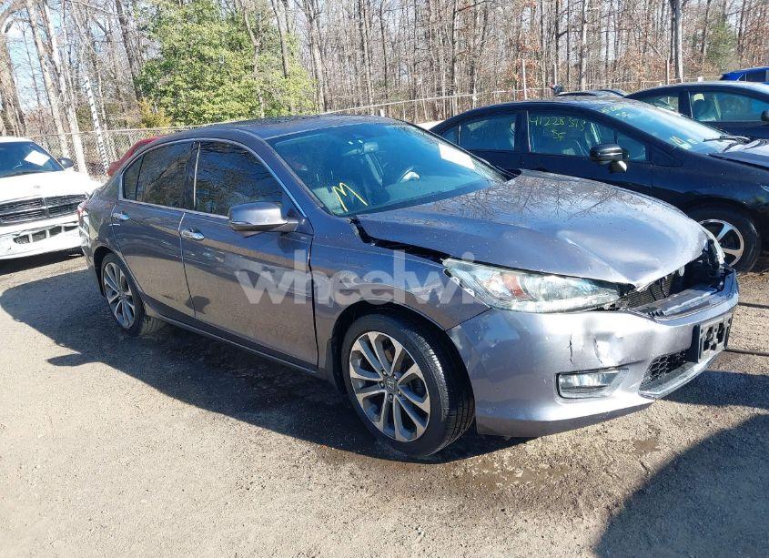 2015 Honda Accord EX-L V-6 (VIN 1HGCR3F82FA031708) main photo
