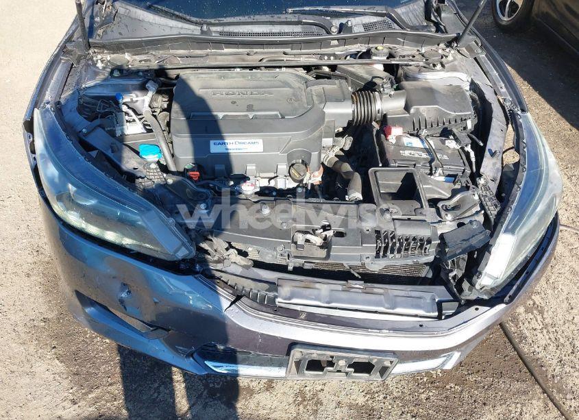 Photo 10 of 2015 Honda Accord EX-L V-6 (VIN 1HGCR3F82FA031708)