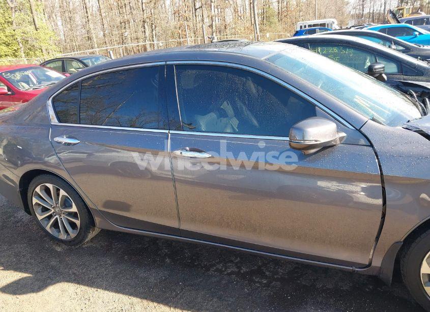 Photo 13 of 2015 Honda Accord EX-L V-6 (VIN 1HGCR3F82FA031708)