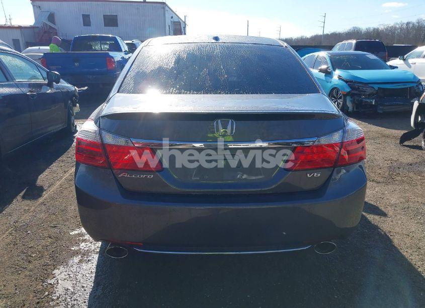 Photo 16 of 2015 Honda Accord EX-L V-6 (VIN 1HGCR3F82FA031708)