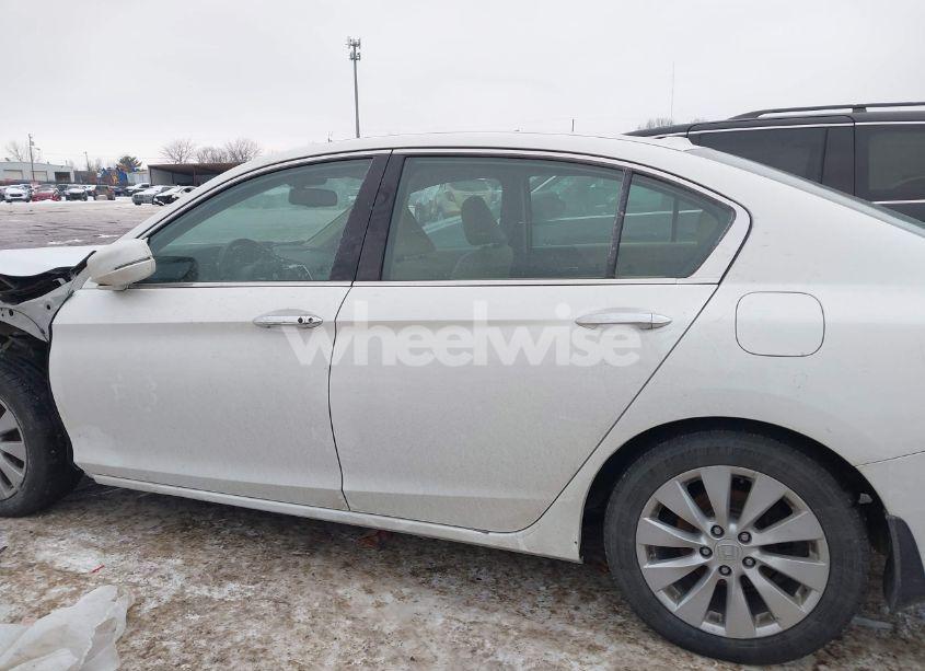 Photo 15 of 2015 Honda Accord EX-L V-6 (VIN 1HGCR3F82FA037590)