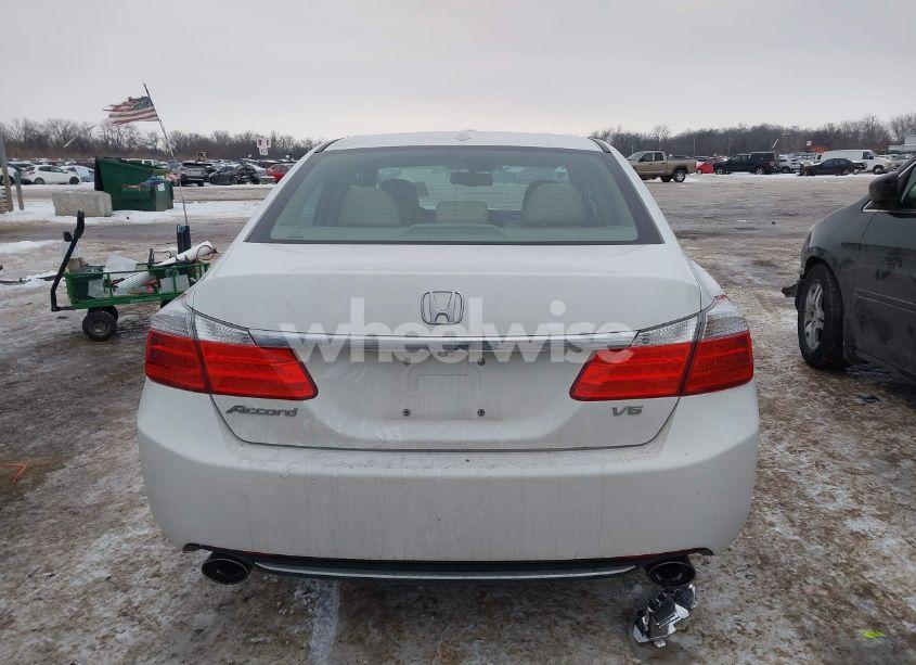 Photo 17 of 2015 Honda Accord EX-L V-6 (VIN 1HGCR3F82FA037590)