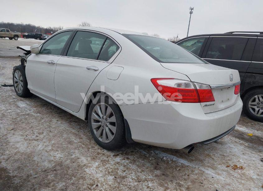 Photo 3 of 2015 Honda Accord EX-L V-6 (VIN 1HGCR3F82FA037590)