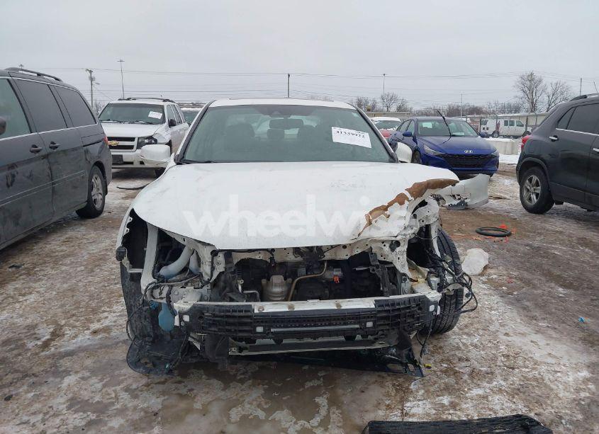 Photo 6 of 2015 Honda Accord EX-L V-6 (VIN 1HGCR3F82FA037590)