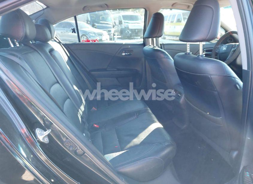 Photo 8 of 2016 Honda Accord EX-L V-6 (VIN 1HGCR3F82GA003697)