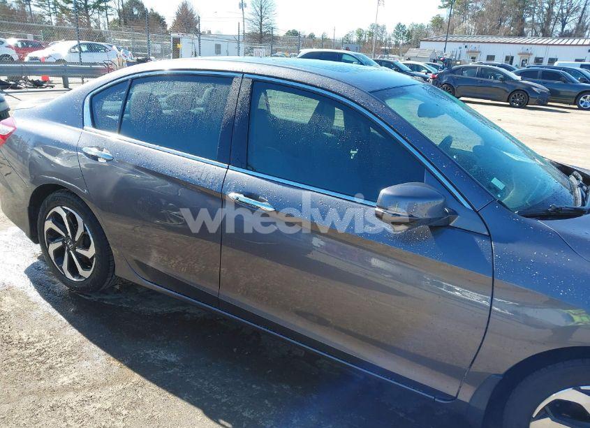 Photo 13 of 2017 Honda Accord EX-L V6 (VIN 1HGCR3F82HA010019)