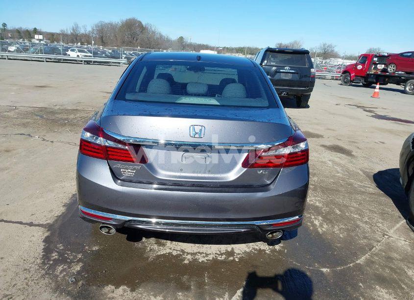 Photo 16 of 2017 Honda Accord EX-L V6 (VIN 1HGCR3F82HA010019)