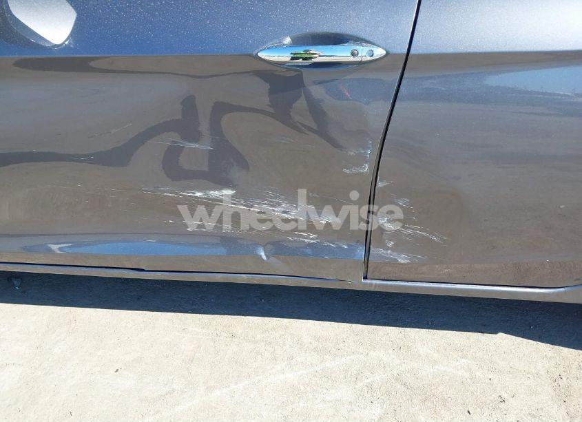 Photo 6 of 2017 Honda Accord EX-L V6 (VIN 1HGCR3F82HA010019)