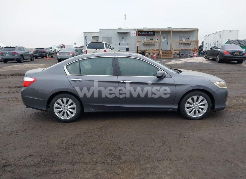 Photo 13 of 2013 Honda Accord EX-L V-6 (VIN 1HGCR3F83DA003350)