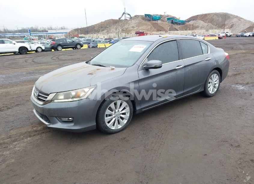Photo 2 of 2013 Honda Accord EX-L V-6 (VIN 1HGCR3F83DA003350)
