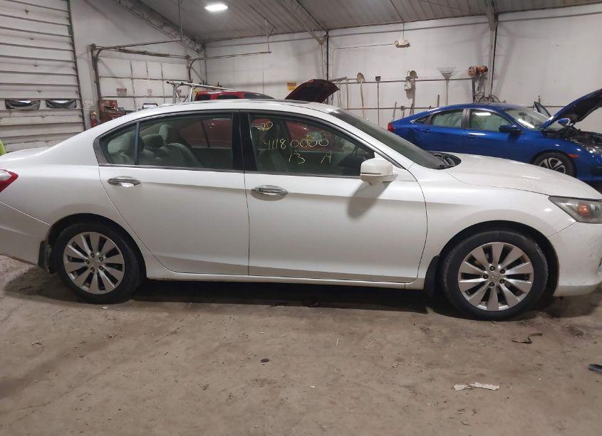 Photo 13 of 2013 Honda Accord EX-L V-6 (VIN 1HGCR3F83DA005602)