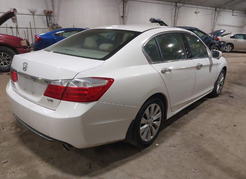 Photo 4 of 2013 Honda Accord EX-L V-6 (VIN 1HGCR3F83DA005602)