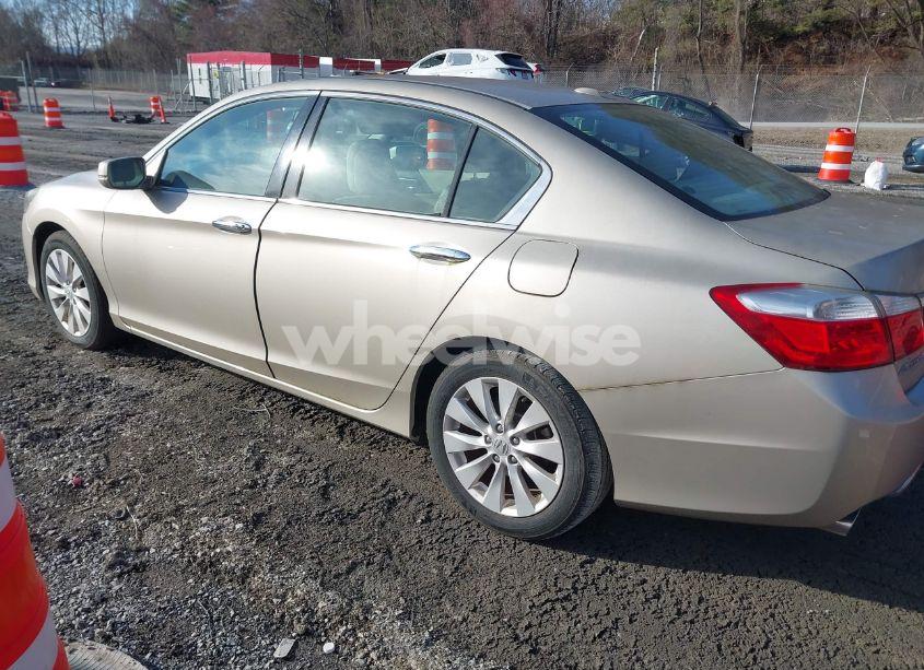 Photo 3 of 2013 Honda Accord EX-L V-6 (VIN 1HGCR3F83DA006622)