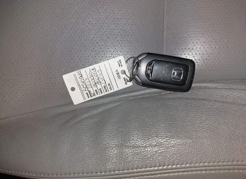 Photo 11 of 2013 Honda Accord EX-L V-6 (VIN 1HGCR3F83DA009679)