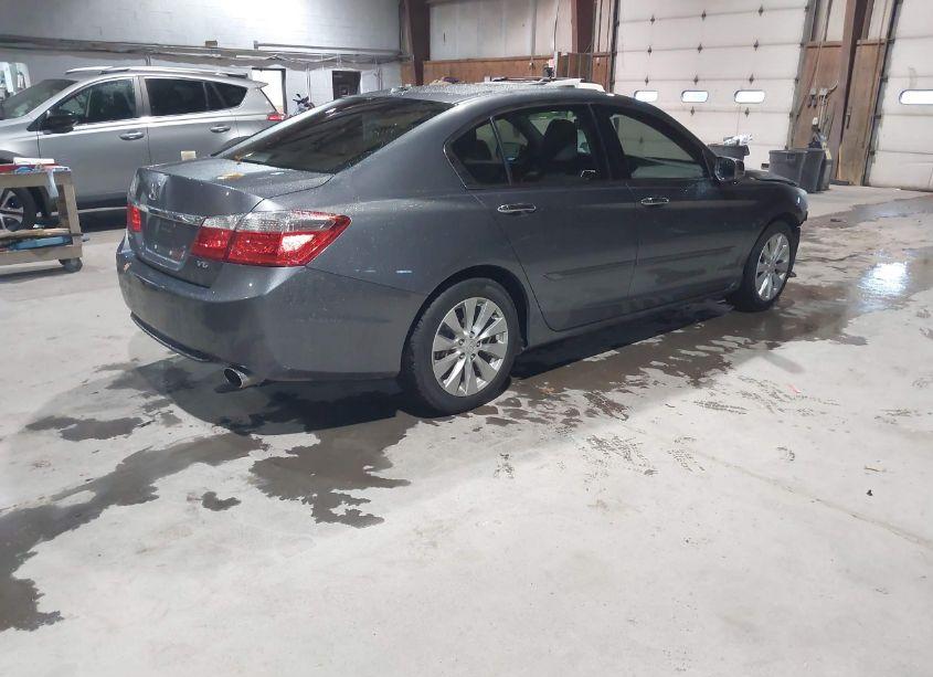 Photo 4 of 2013 Honda Accord EX-L V-6 (VIN 1HGCR3F83DA009679)