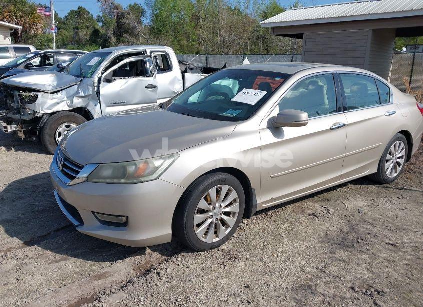 Photo 2 of 2013 Honda Accord EX-L V-6 (VIN 1HGCR3F83DA011187)