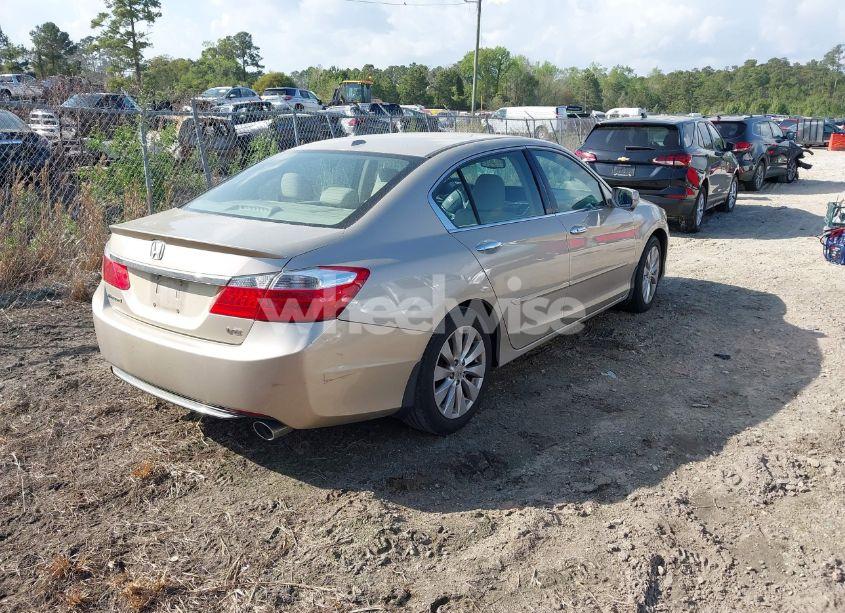 Photo 4 of 2013 Honda Accord EX-L V-6 (VIN 1HGCR3F83DA011187)