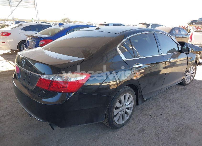 Photo 4 of 2013 Honda Accord EX-L V-6 (VIN 1HGCR3F83DA038180)