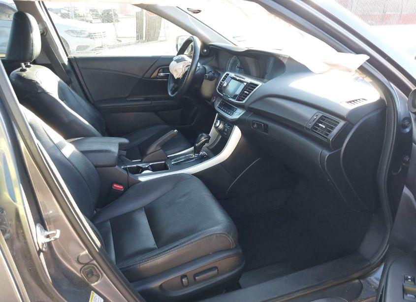 Photo 5 of 2013 Honda Accord EX-L V-6 (VIN 1HGCR3F83DA038292)