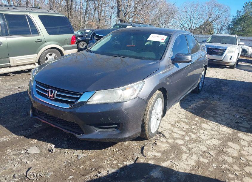 Photo 2 of 2013 Honda Accord EX-L V-6 (VIN 1HGCR3F83DA044173)