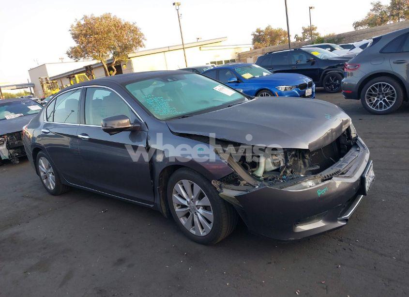 Photo 14 of 2014 Honda Accord EX-L V-6 (VIN 1HGCR3F83EA002751)