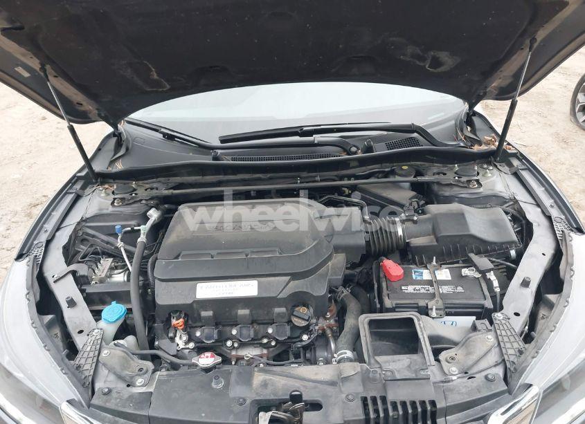 Photo 10 of 2014 Honda Accord EX-L V-6 (VIN 1HGCR3F83EA035622)
